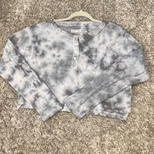 Slightly cropped long sleeve